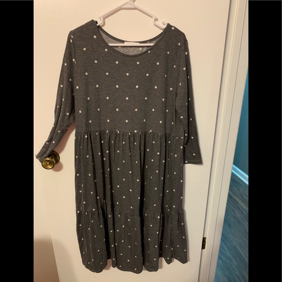 Dresses & Skirts - Women’s dress. Size 1X, never worn.